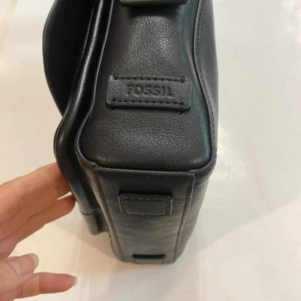 Fossil Kayden Black Leather Crossbody Bag SBG1324001 (M)